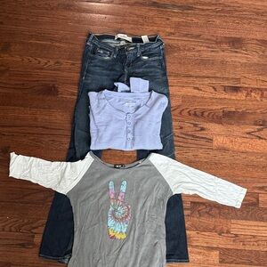 Hollister 3 piece bundleTie-Dye Peace Tee - Gray and White